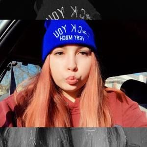 Meet your Posher, Zella